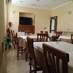 Le Rose Hotel 2*