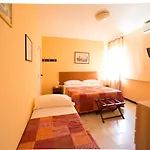 Hotel Le Rose Tivoli Terme